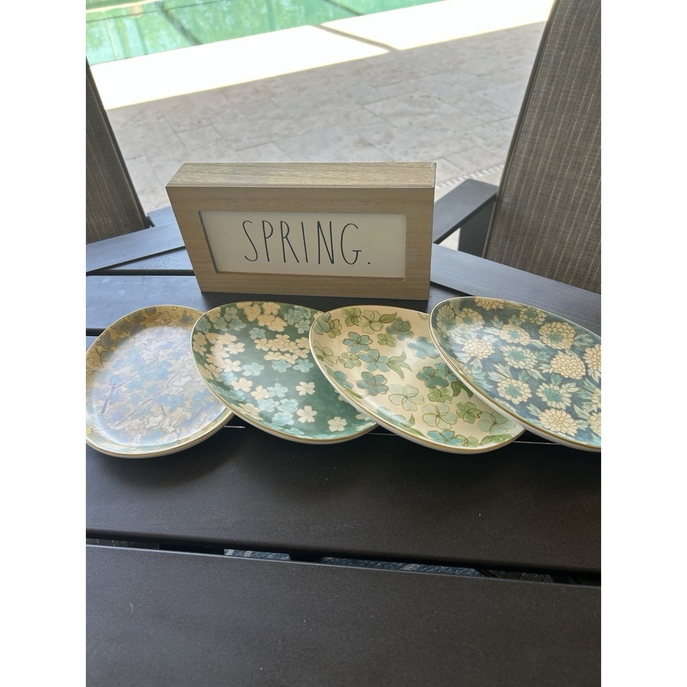 Pottery Barn Floral Egg Plates‎
